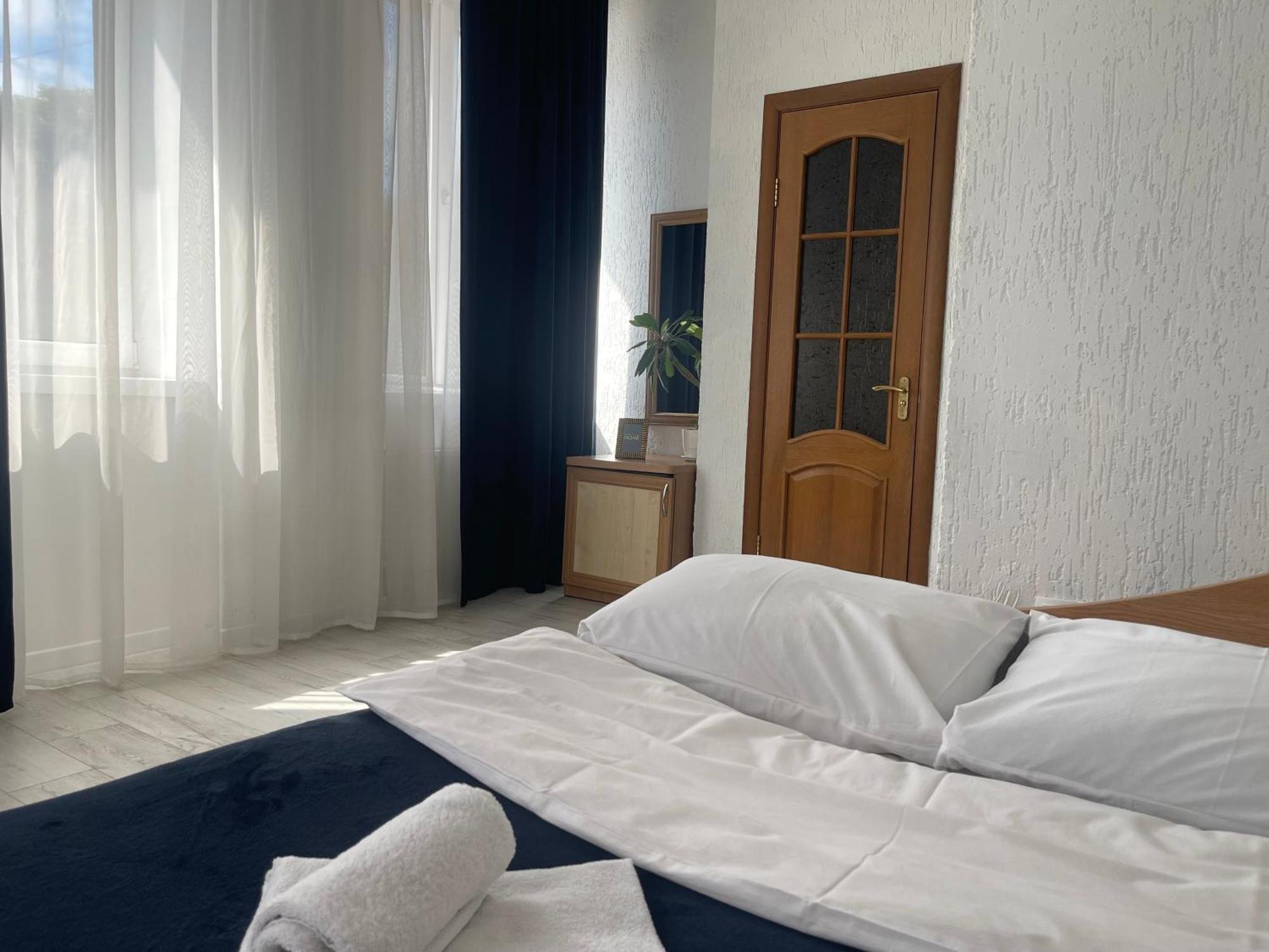 Hotel Femina Житомир Экстерьер фото